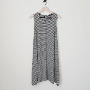 Urban Outfitters BDG Striped Swing Dress in Black & White Size Medium